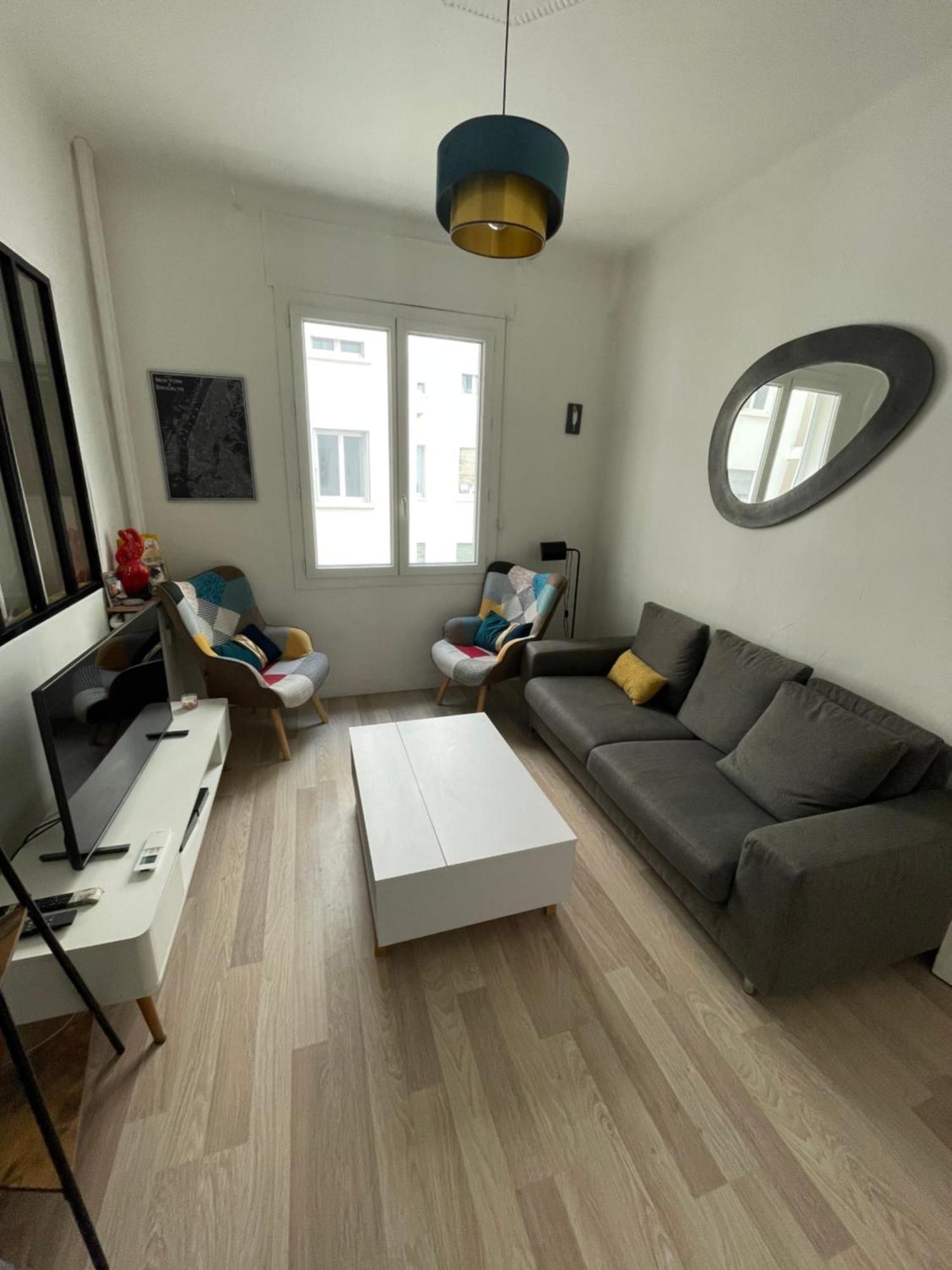 Apartment De La